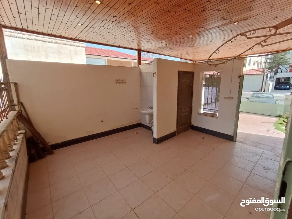 شقة غير مفروشة للإيجار 200م2 ( Property 18990 )-175072800
