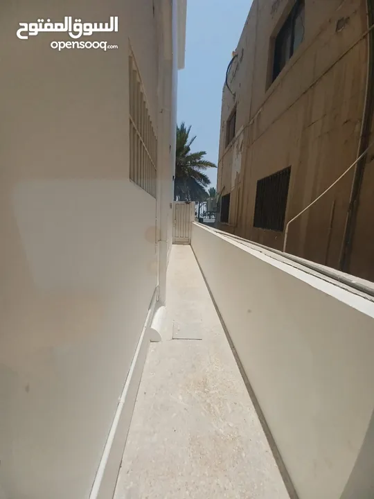 فلة للإيجار في المحرق / 3 أدوار (villa for rent in Muharraq :3 floors)