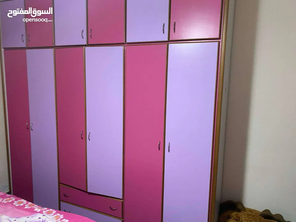 غرفة نوم بناتيه