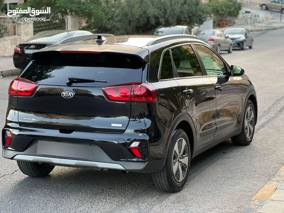 كيا نيرو 2020 لون اسود بحالة الوكاله عداد قليل 33 الف مايل