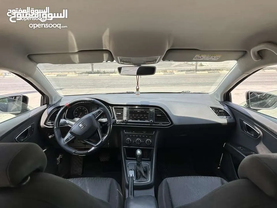 سيات ليون كرتونه موديل ال 2017لون اسود اوتومات جير dsg السياره جديده السعر كاش فقط