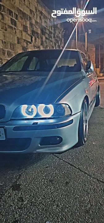 للبيع 525i e39