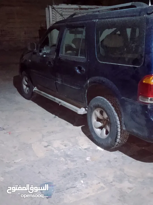 جيب للبيع بديل 2008 بسعر مغري اوتوماتيك مرخصه عليها محرك ون جي رقم الهاتف  بسعر 1500