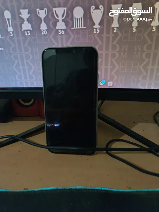 ايفون 11 ابيض 128 جيجا