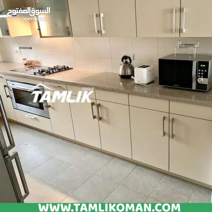 Luxurious Apartment for Sale in Muscat Hills REF 262BAشقة فخمة للبيع في مسقط هيلز