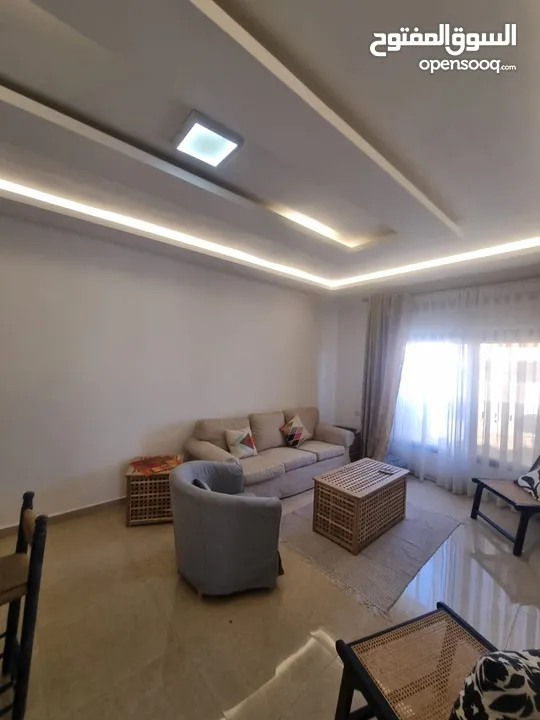 شقة مفروشة للإيجار  ( Property 42228 )-174873600