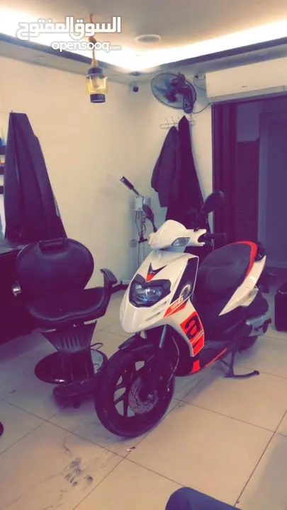 Aprilia 22