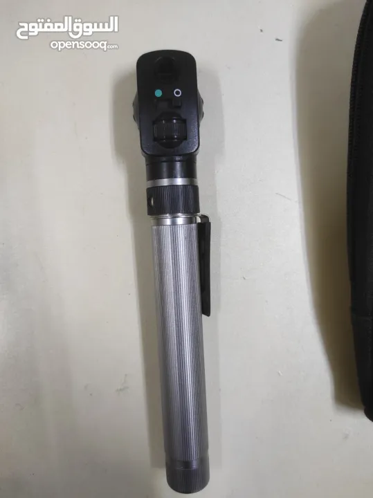 اجهزة فحص عيون للأطباء