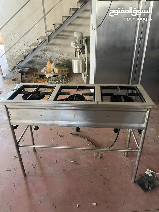 عدة مطعم مستعمله شهر