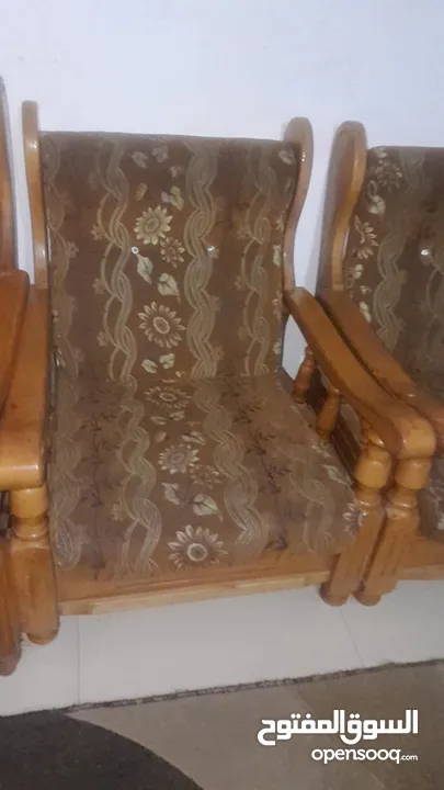 كنب طاولة سفرة
