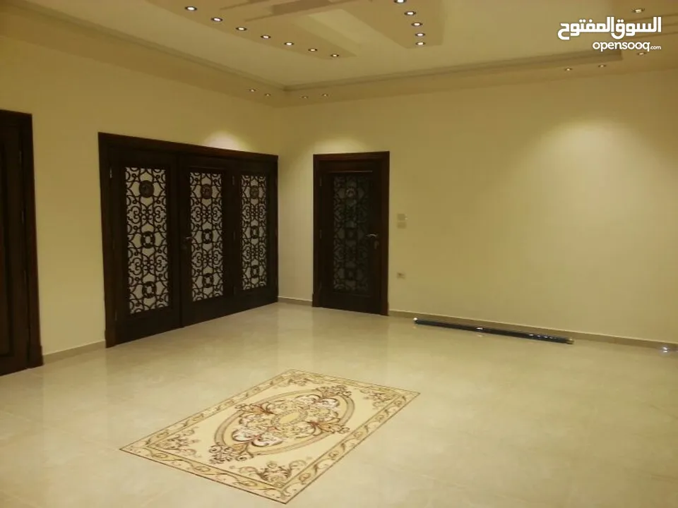 فيلا مستقلة للبيع خلف نادي الجواد العربي طريق المطار-الرقم المرجعي 13911