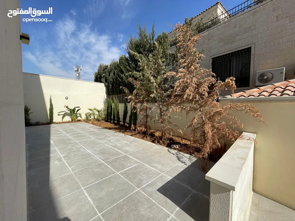 Fully furnished villa for rent in Abdoun  ( Property 38332 )-174796325