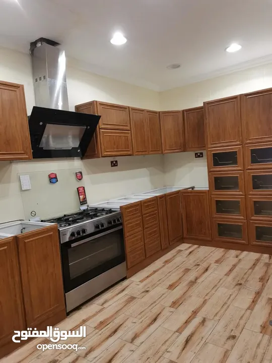 almunium kitchen installing mantance المنيو م فني مطبخ فني شتر صيانة مطبخ