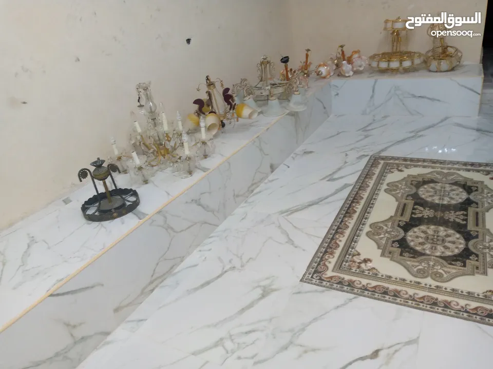 اغراض متفرقة للبيع بحاله الوكاله