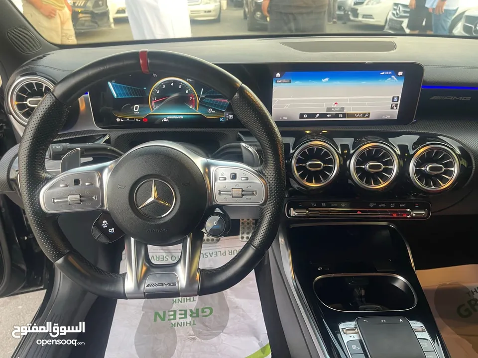 Mercedes-Benz A 35 AMG 4V gcc 2020