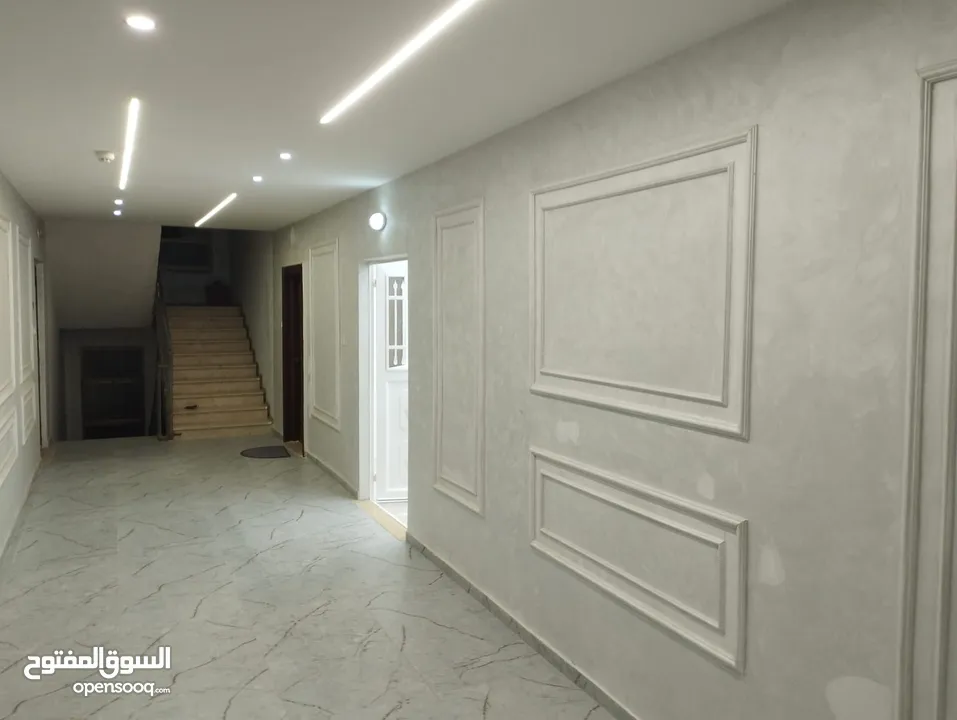 شقة للبيع في الخليل منطقة بئر المحجر
