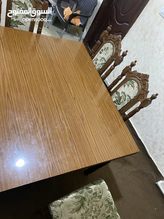 طاولة سفراه