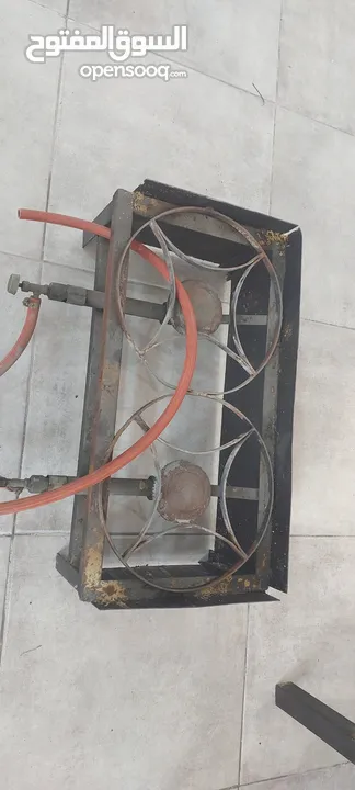 معدات مطاعم صناعية  فرن  غاز 4 عيون      غازات مناصب