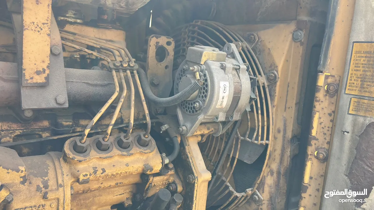 CATERPILLAR 910