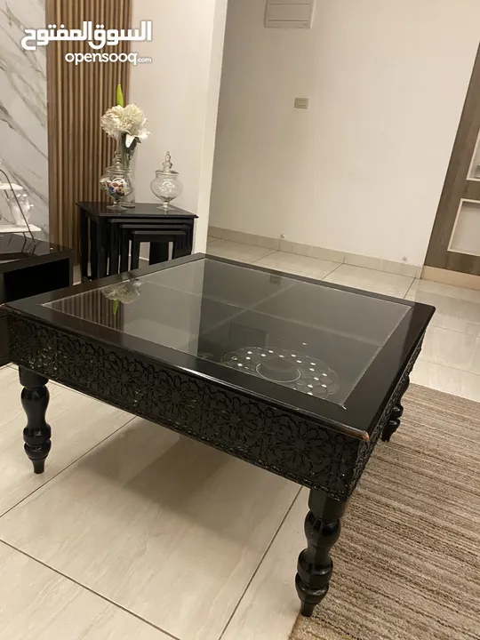 طاوله وسطيه فخمه خشب ثقيل