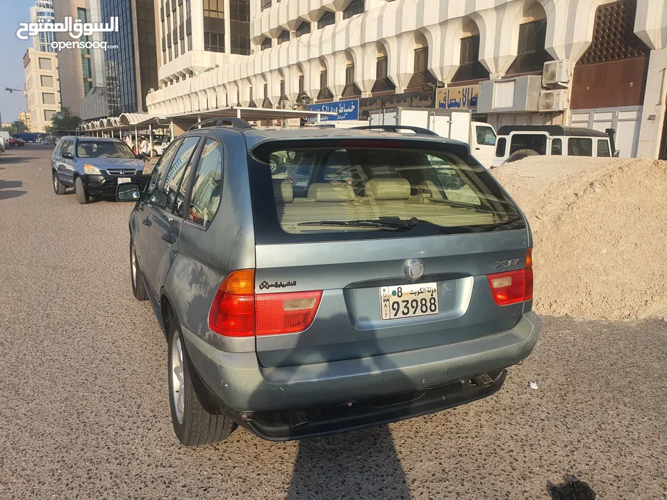 للبيع او البدل بي ام x5 موديل 2002