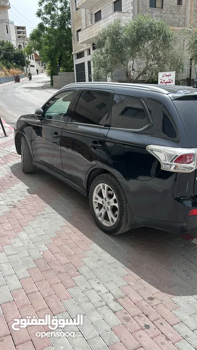 ميتسوبيشي اوتلاندر للبيع في نابلس