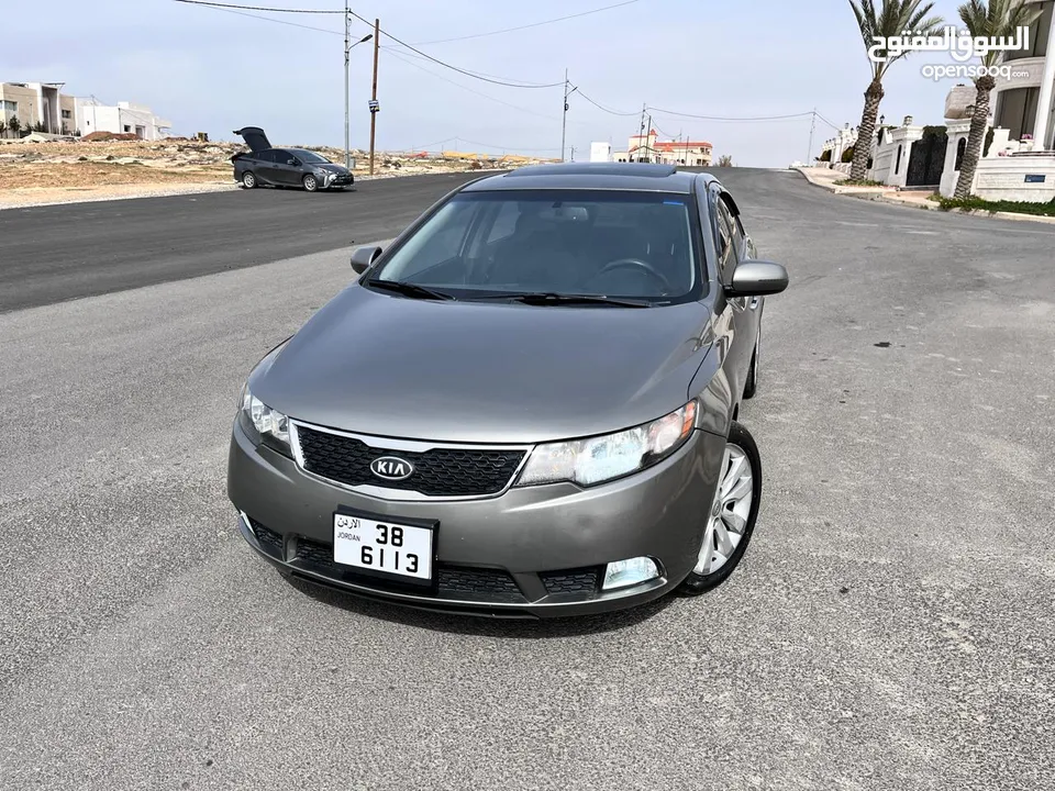 Kia cerato2012فحص ممشى قليل بحالة الشركة استعمال شخصي