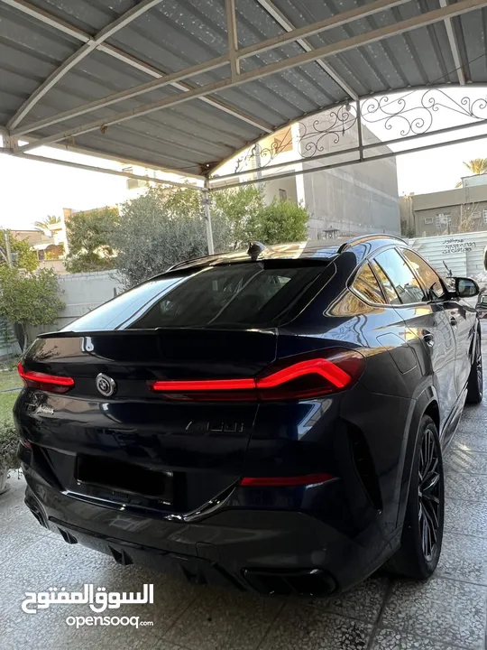 Bmw x6 m50 i جديدة العروش