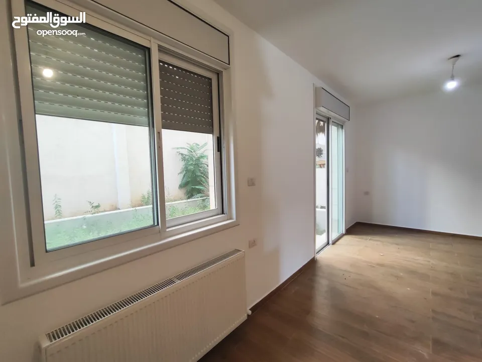 شقة قيد الفرش للإيجار – عين منجد / شارع إسكان المهندسين