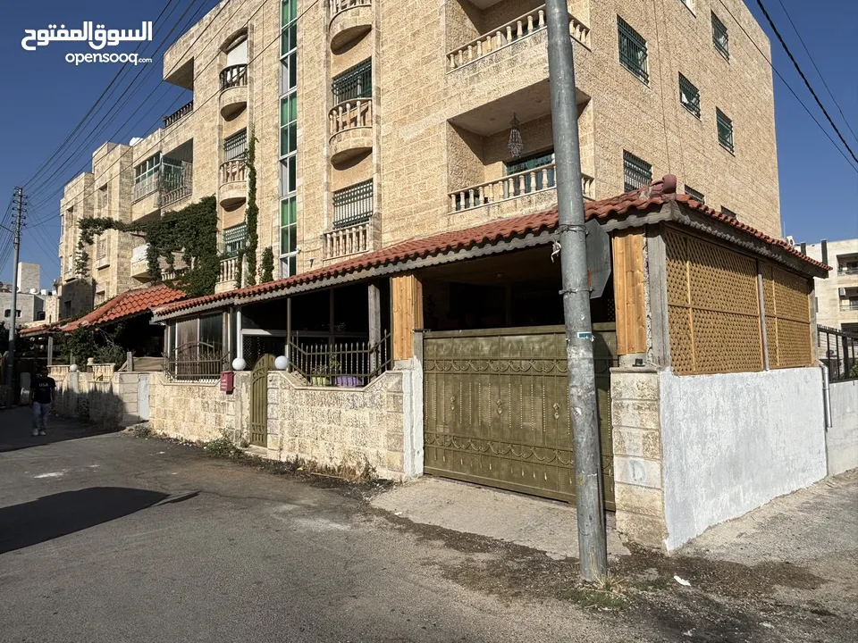 شقة طابق ارضي مساحة 165 متر للبيع بسعر مغري جدا