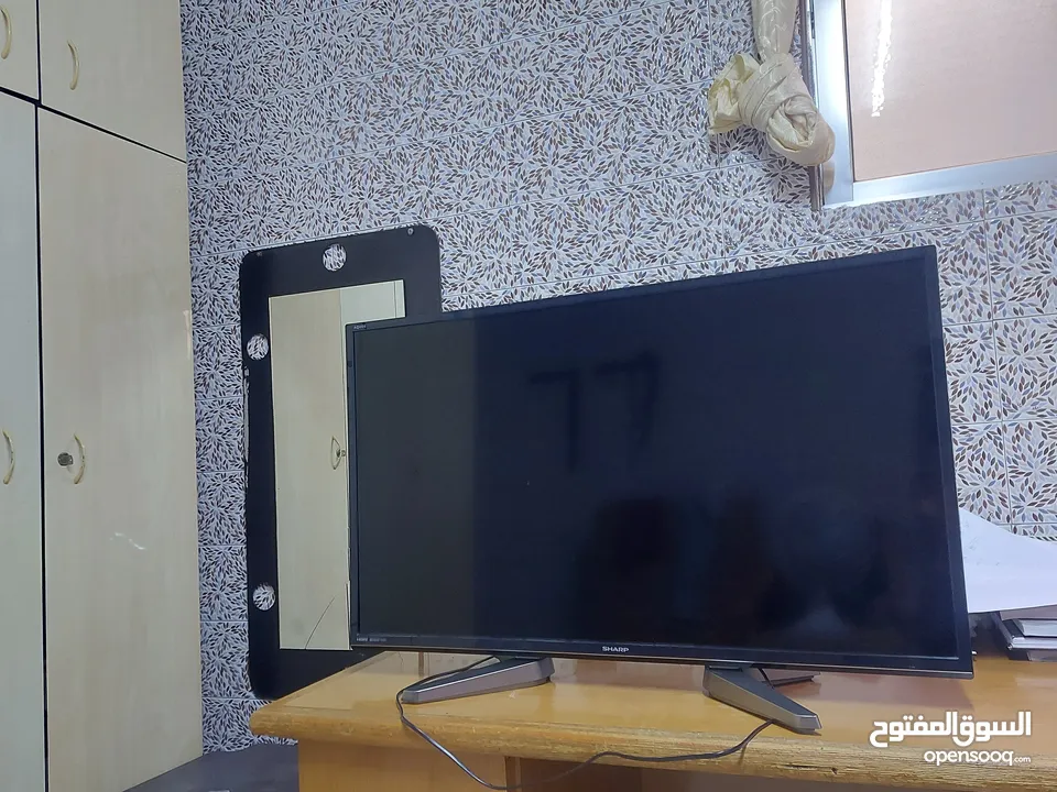 شاشة تلفزيون SHARP LED