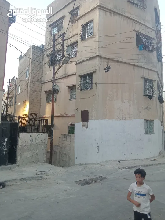 عماره للبيع كوشان مستقل اربع طوابق وتسويه على شارع ودخلتين