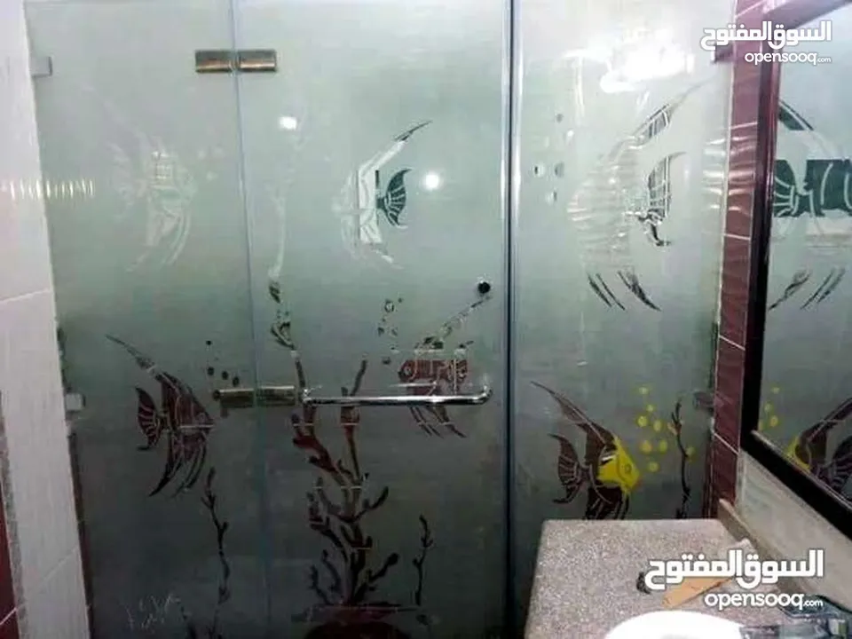 معرض القدس للزجاج والمرايا والبراويز والسيكوريت والليكسان