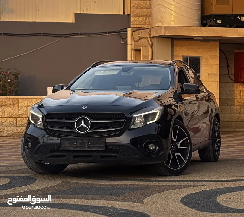 مرسيدس GLA