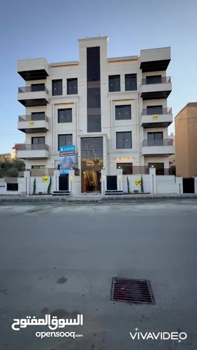 شقق فاخره بمساحة 165-210 بتشطيب عصري وحديث  وأسعار تفضيلية