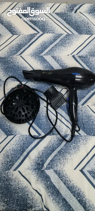 hair dryer, this is a hair dryer with 2400 w heat and cool controller, professional salon hair dryer