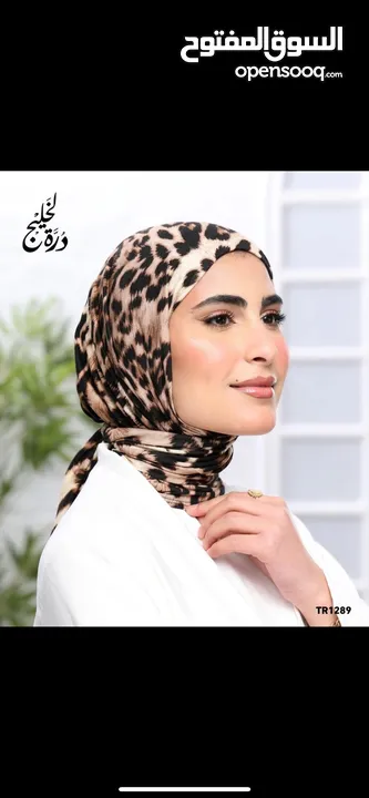 فساتين وعبايات