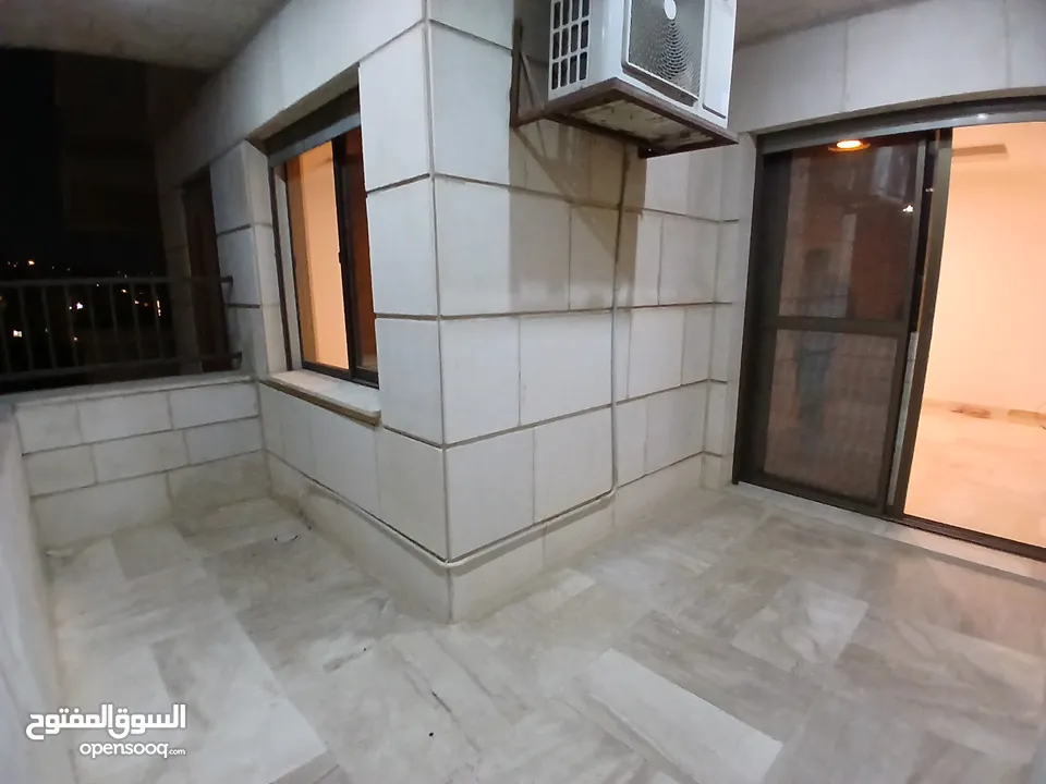 شقة للايجار في دير غبار