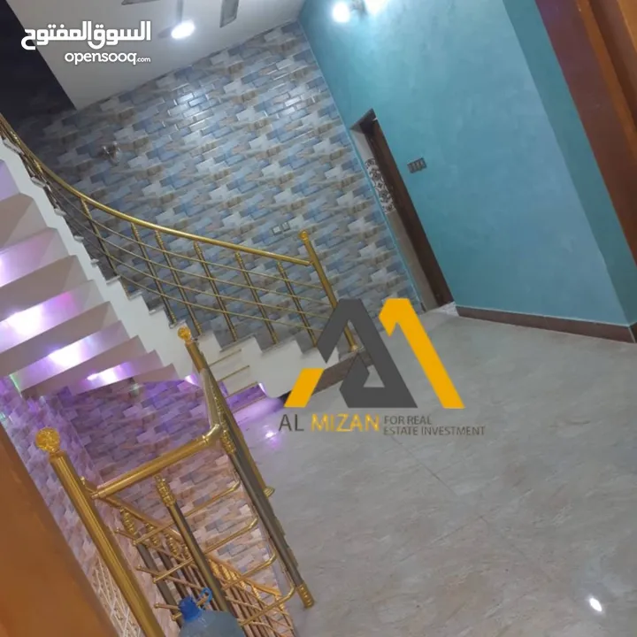 منزل للايجار المساحة 200 متر موقع مميز في مناوي لجم