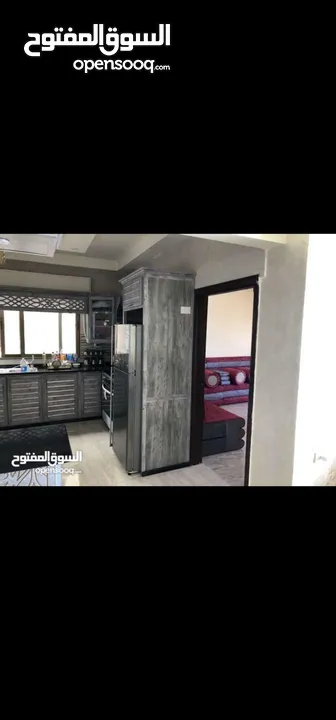 شقه مفروشه للابجار الزرقاء الجديده