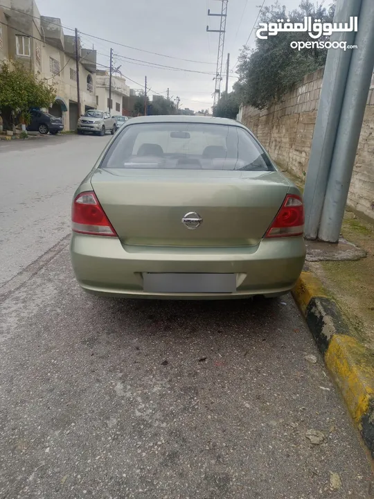 سيارة نيسان صني 2010