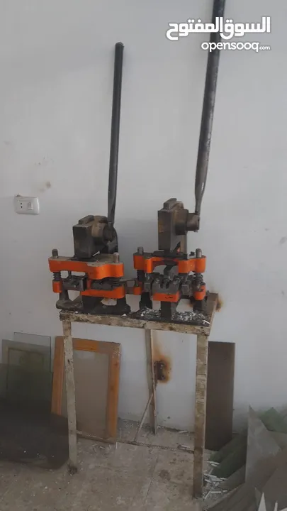 مجموعة مكابس  المنيوم مستعملة  للبيع
