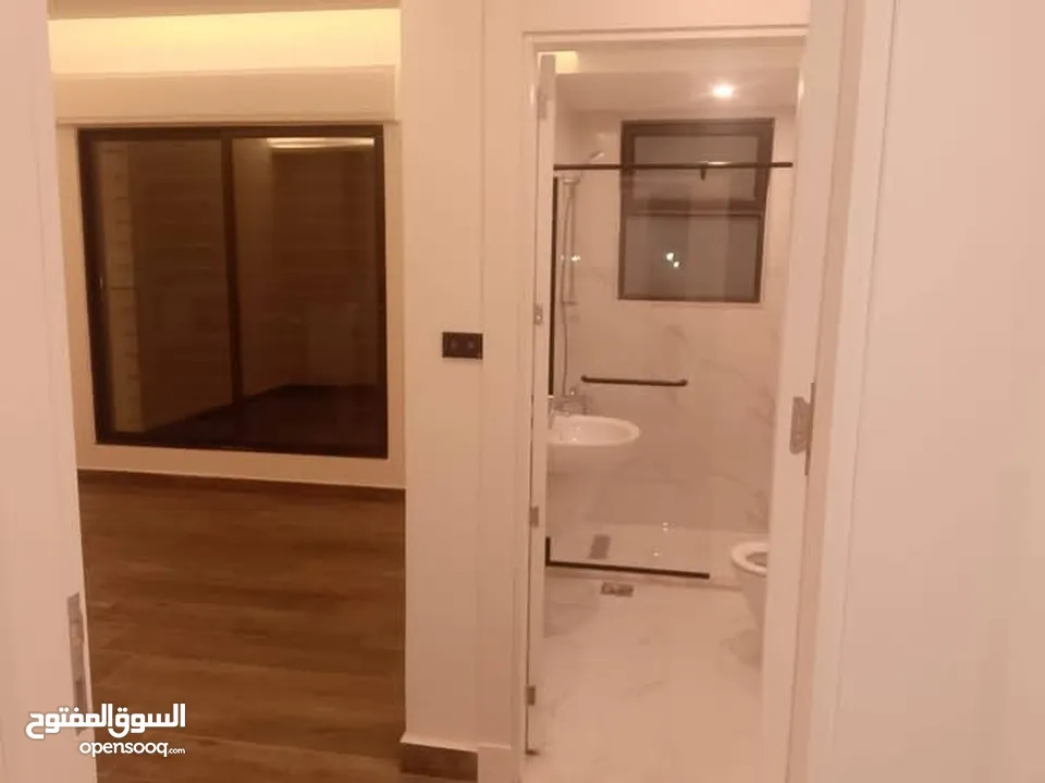 شقة فاخرة جديدة لم تسكن