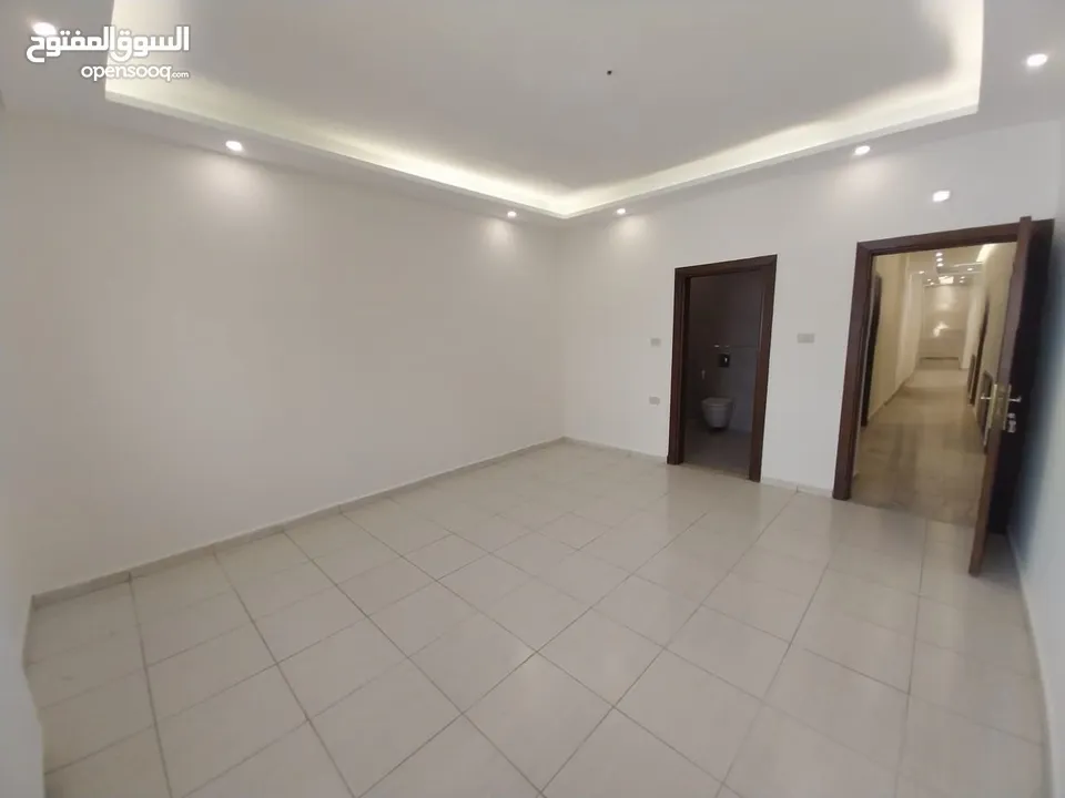 شقة غير مفروشة للإيجار ( Property 38562 ) سنوي فقط