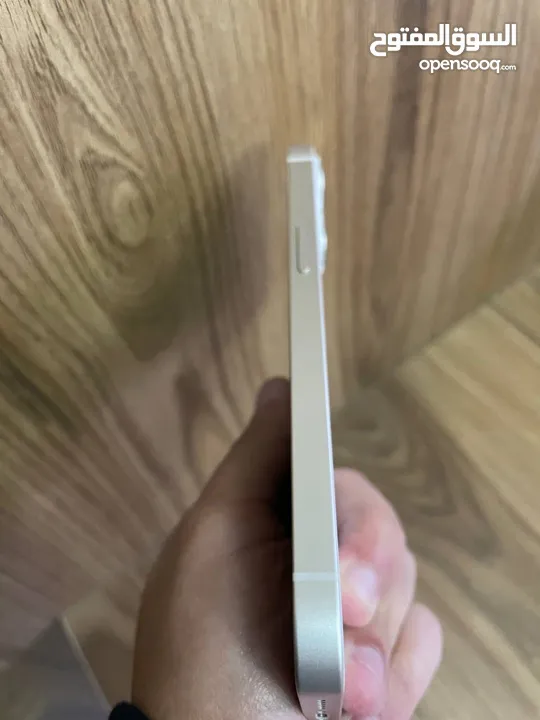 iPhone 13 (128 gb) 86%  أيفون 13 بطاريات عالية بحالة الوكالة   New apple airpods 4