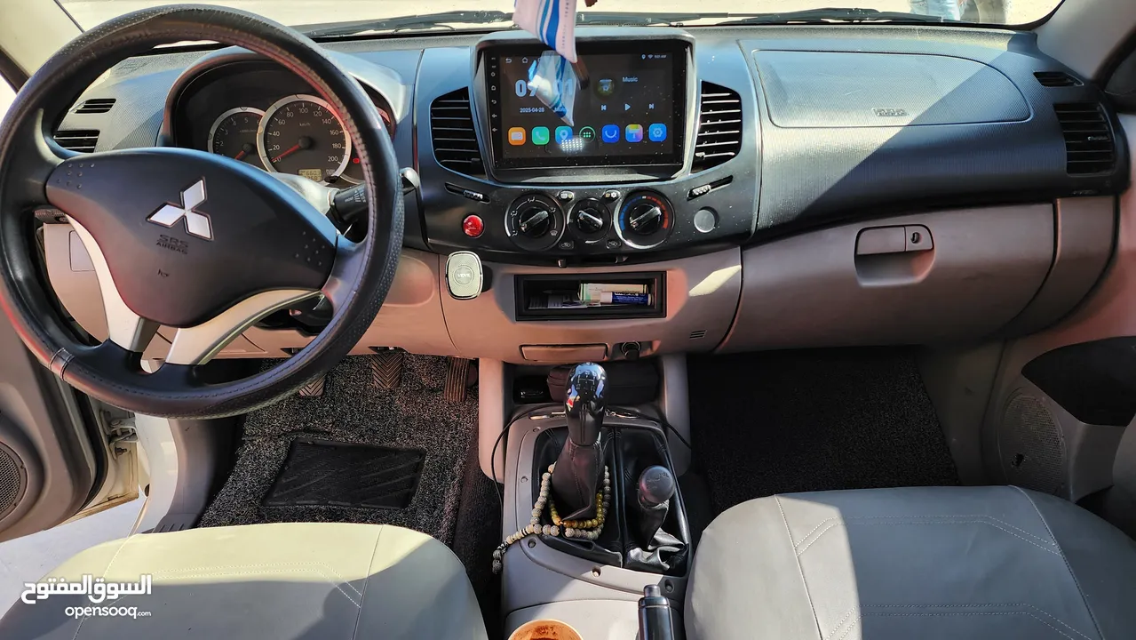 ميتسوبيشي L200 2015