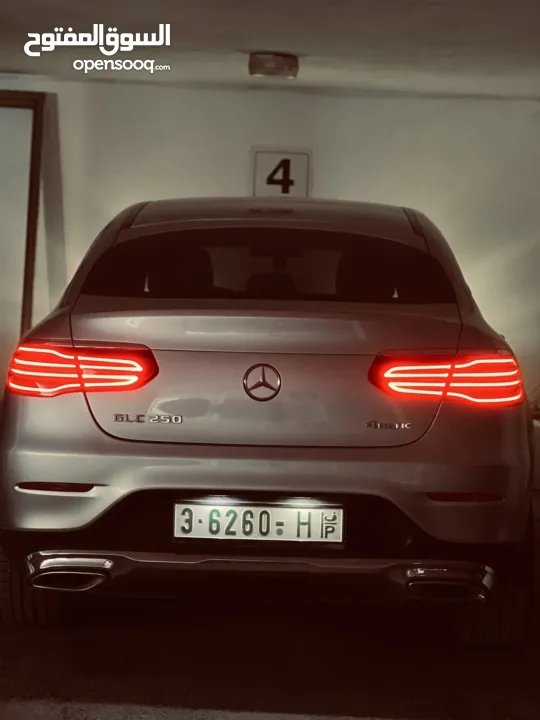 مرسيدس glc coupe ترخيص 2018 ماشية 60 الف والسيارة نضيفة مع كتير اضافات