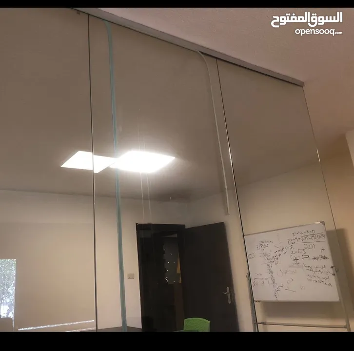 واجهة سوكاريت مع باب مستعمله