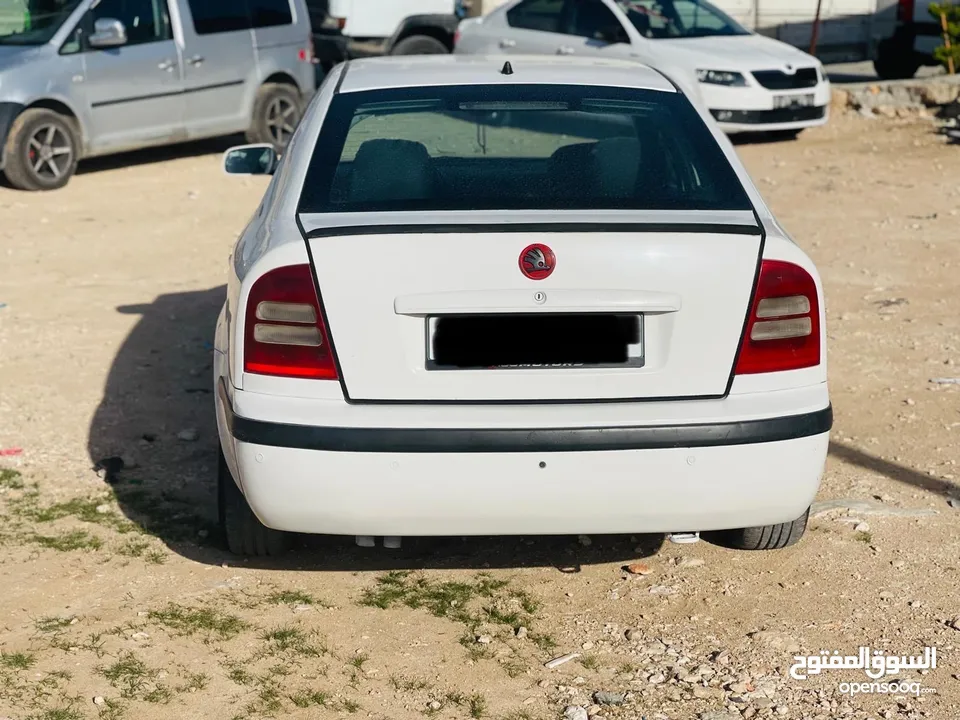 سكودا اكتافيا 2004