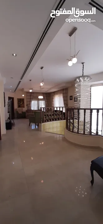 فيلا للايجار يوجد خيارات اخرى Villa for rent, other options available V7